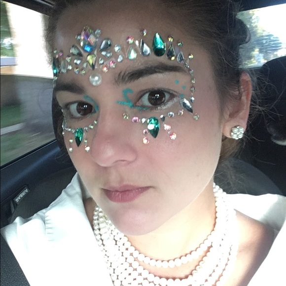 (E) Adhesive Facial Jewels - Picture 2 of 8